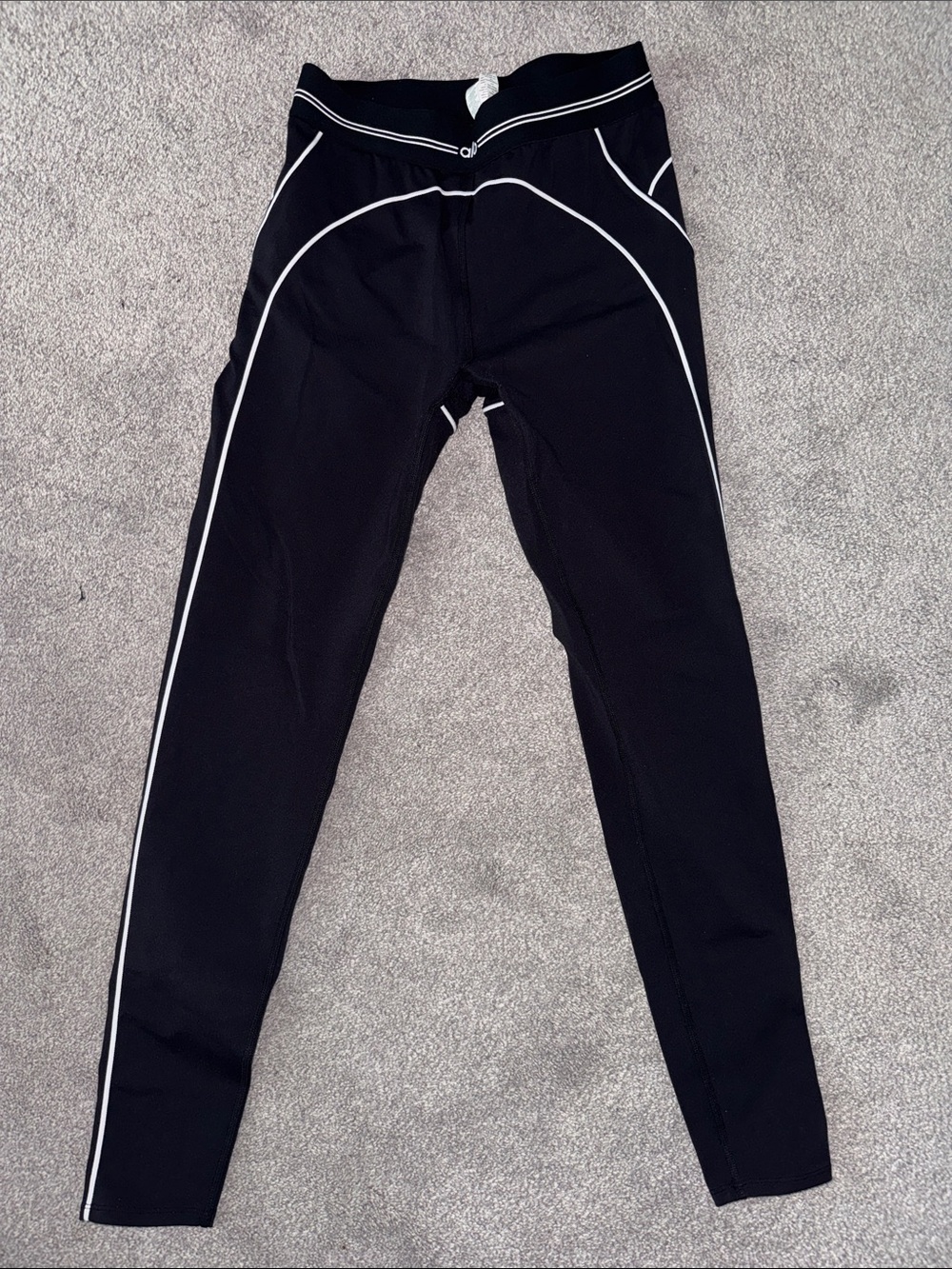 ALO Heart Throb Leggings